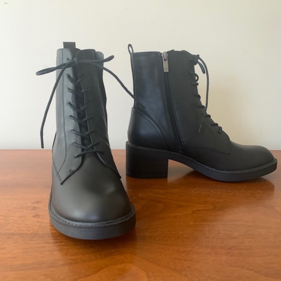 Timeless combat boots - Picture 3 of 10